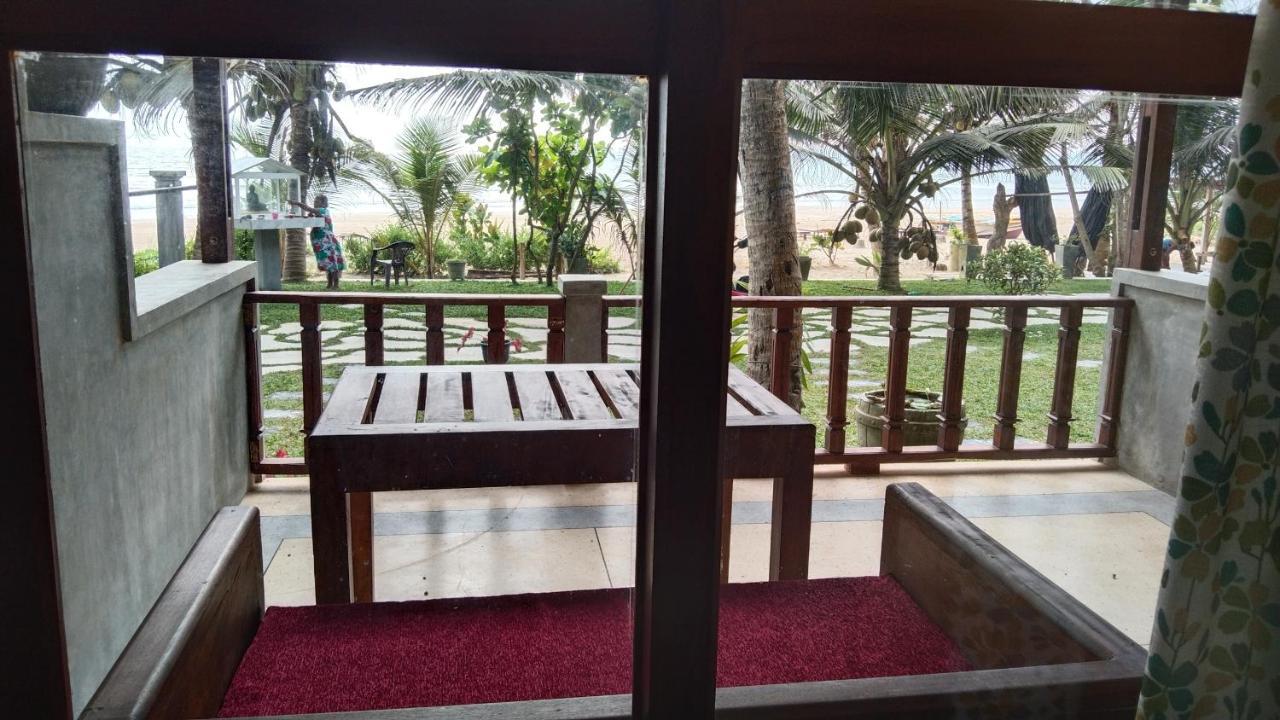Relax Beach Resort Weligama Exterior foto